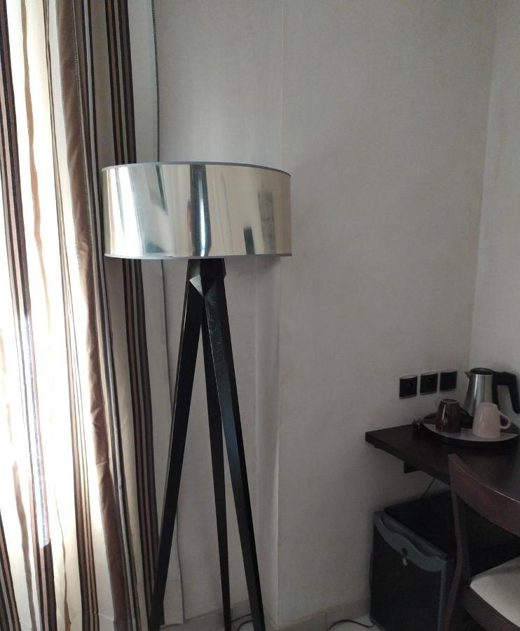 Le Synaya Hotel Sanary-sur-Mer Luaran gambar