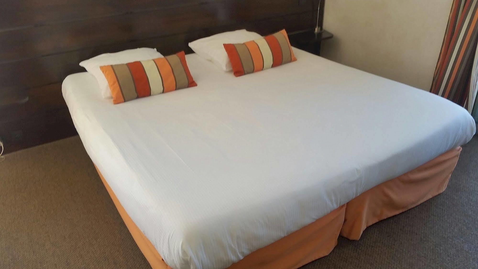 Le Synaya Hotel Sanary-sur-Mer Luaran gambar