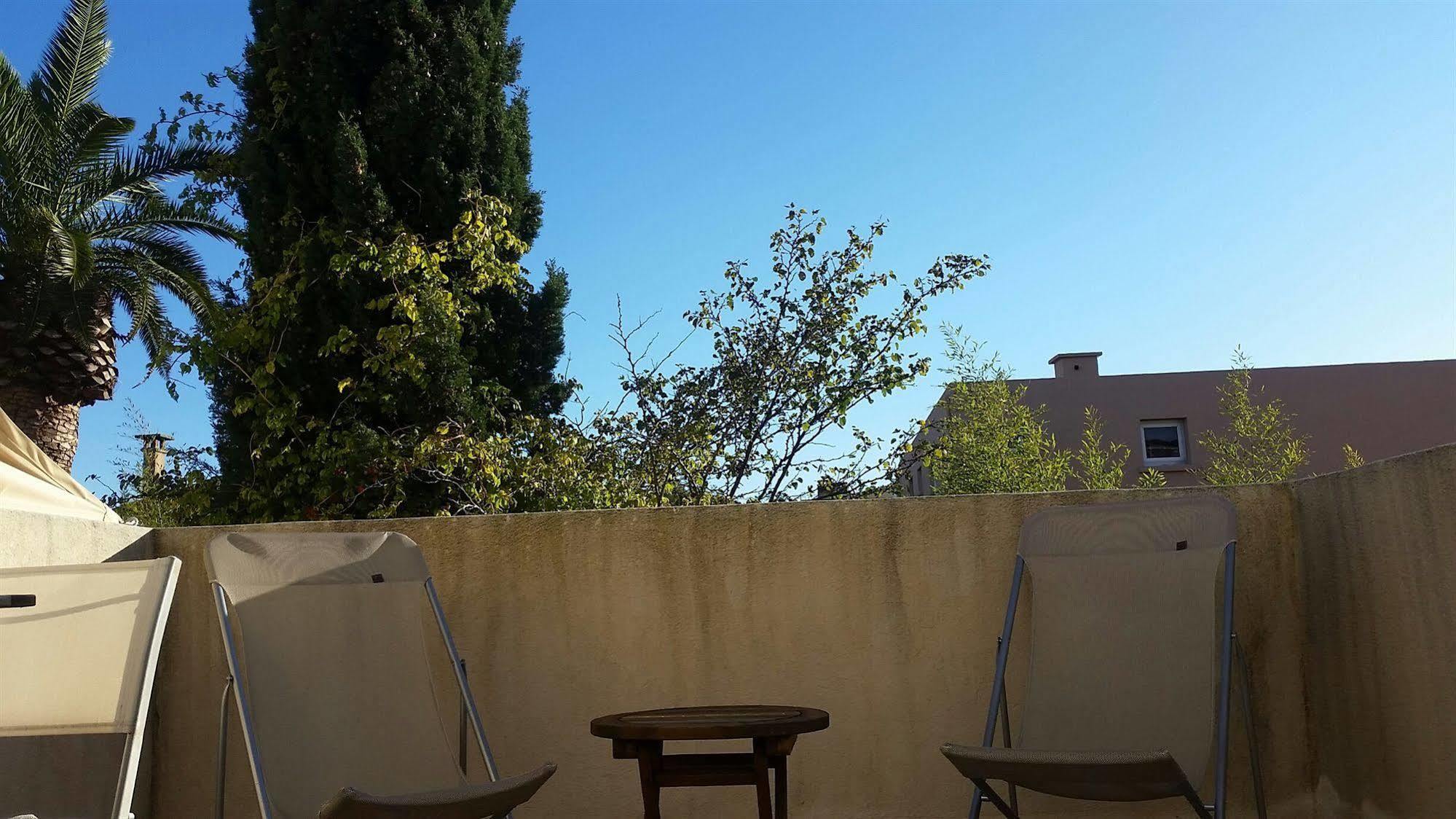 Le Synaya Hotel Sanary-sur-Mer Luaran gambar