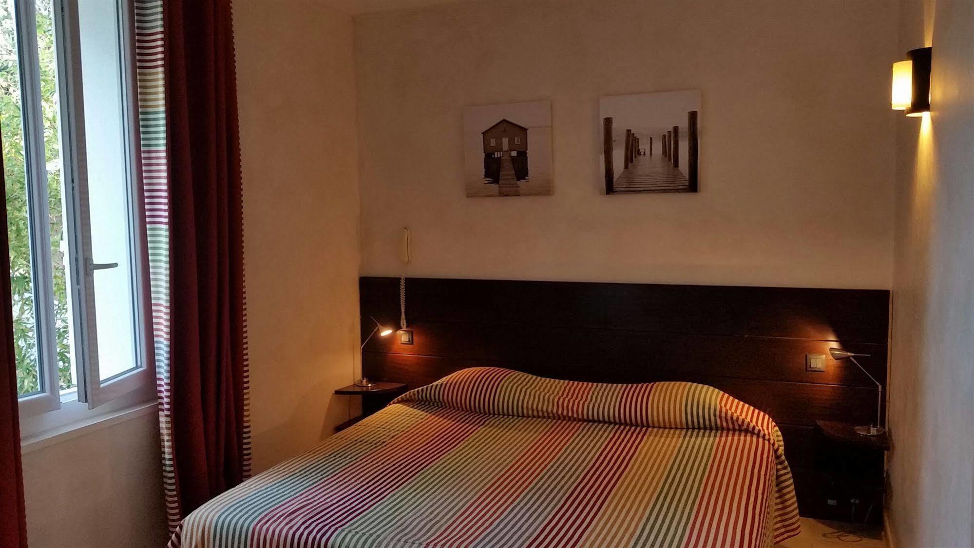 Le Synaya Hotel Sanary-sur-Mer Luaran gambar